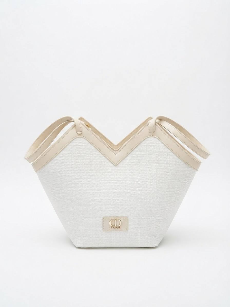 Elegant Chic Women's Handbag – Modern & Stylish Design